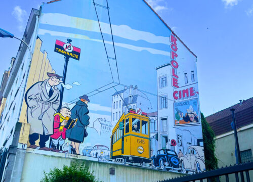 Brussels: 2-Hour Private Walking Tour of the Comic Strip Walls