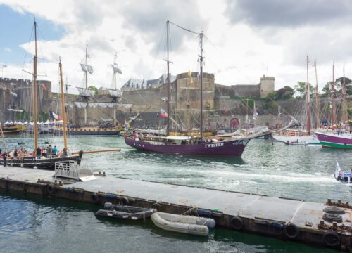 Brest: Historical Walking Tour with Cable Car Ride