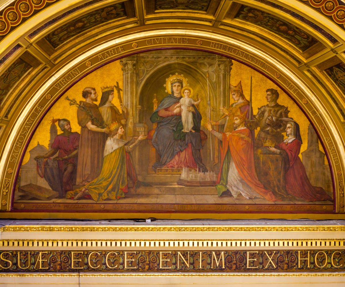 Fresque de la reconnaissance de la ville de Rennes à l'extrémité sud du transept de la cathédrale Saint-Pierre de Rennes (France), par Alphonse Le Hénaff.